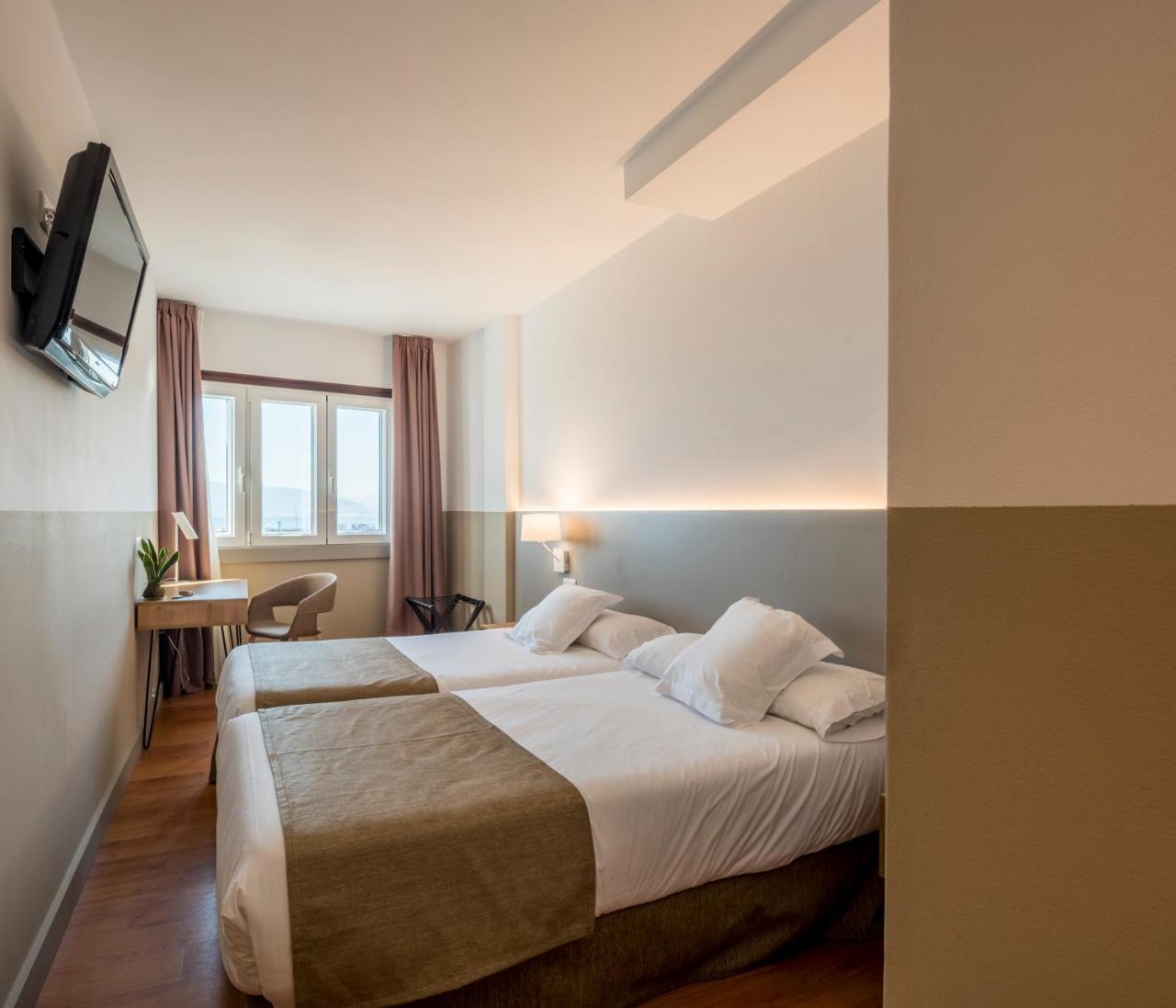 Hotel Airinos 3* Кангас Экстерьер фото
