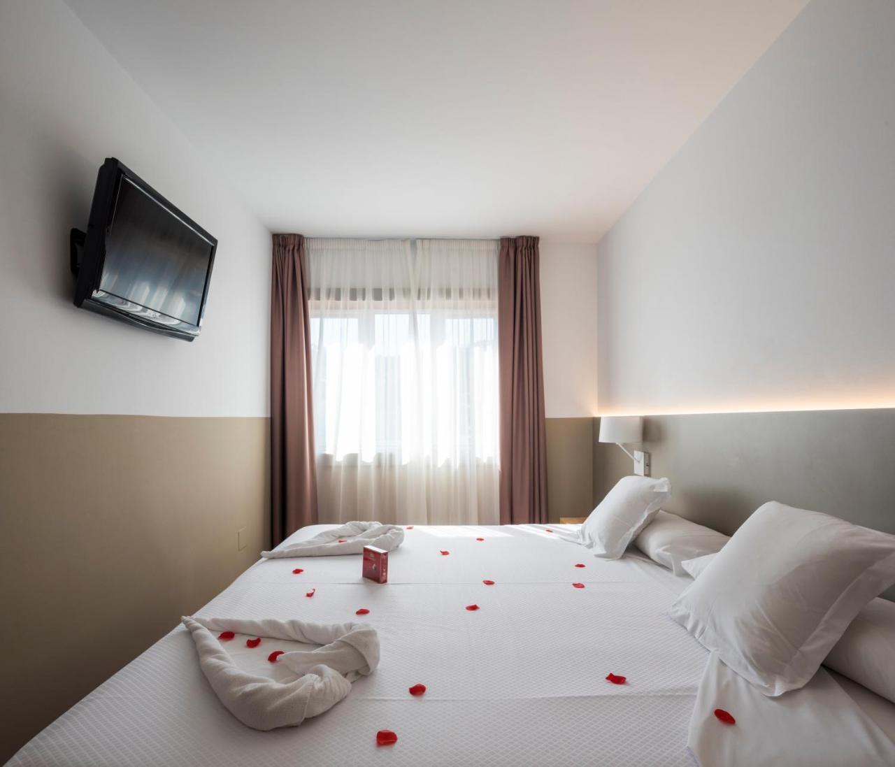 Hotel Airinos 3* Кангас Экстерьер фото