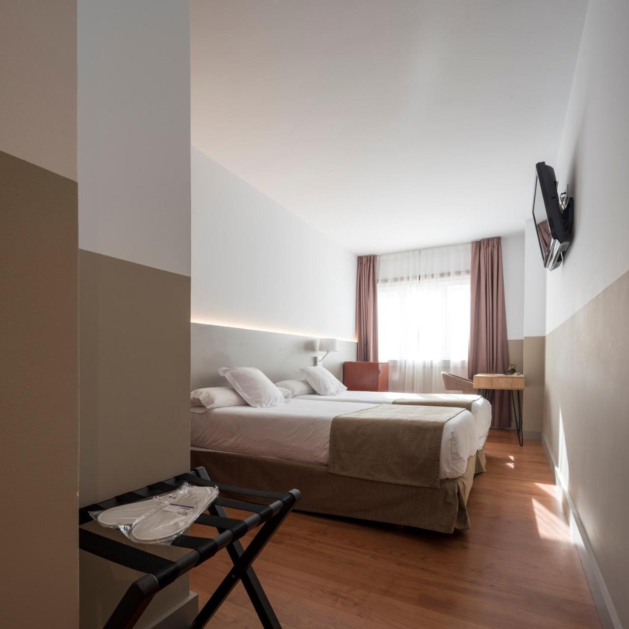 Hotel Airinos 3* Кангас Экстерьер фото